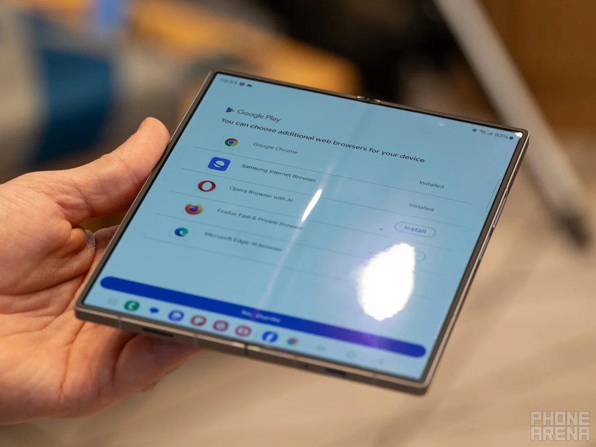 Galaxy Z Fold 6 Under-Display Camera