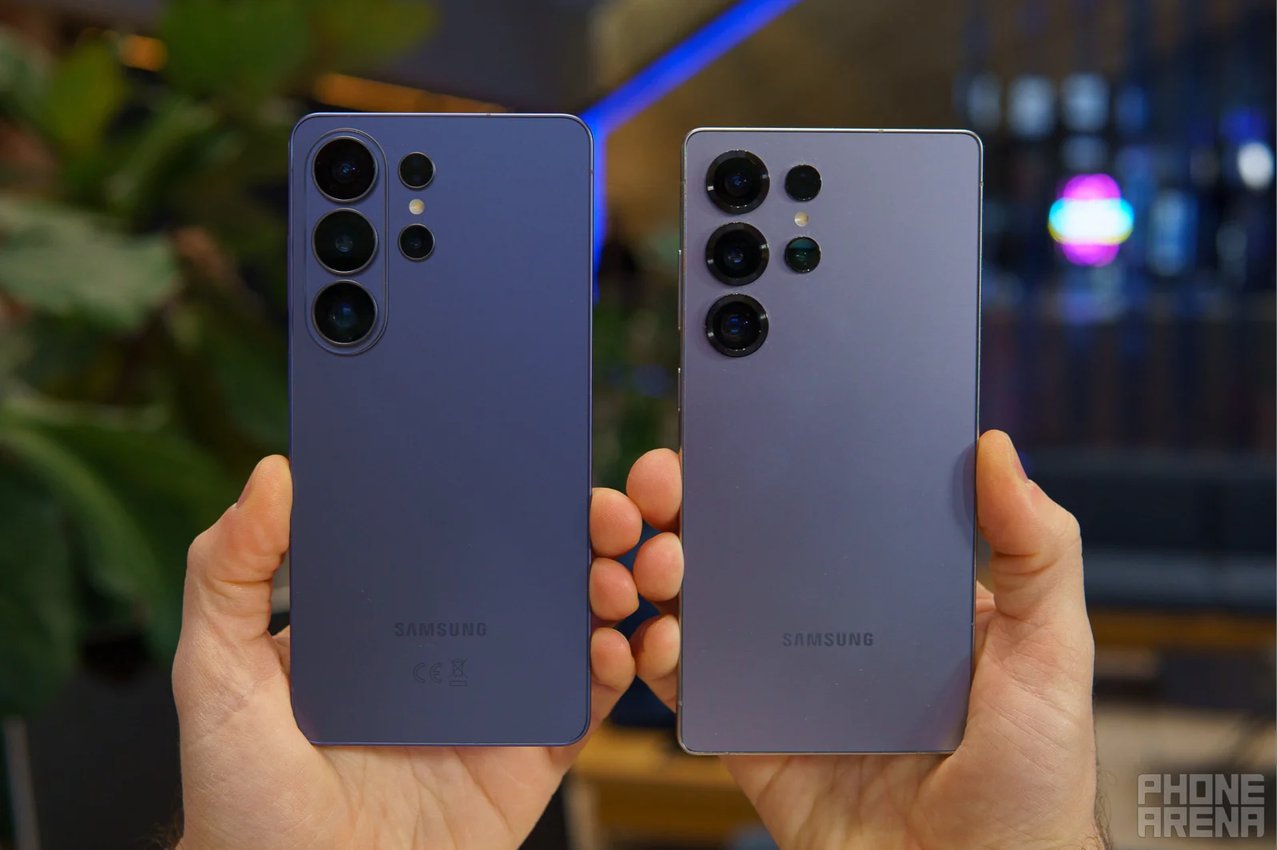 Samsung Galaxy S26 Ultra and S25 Ultra