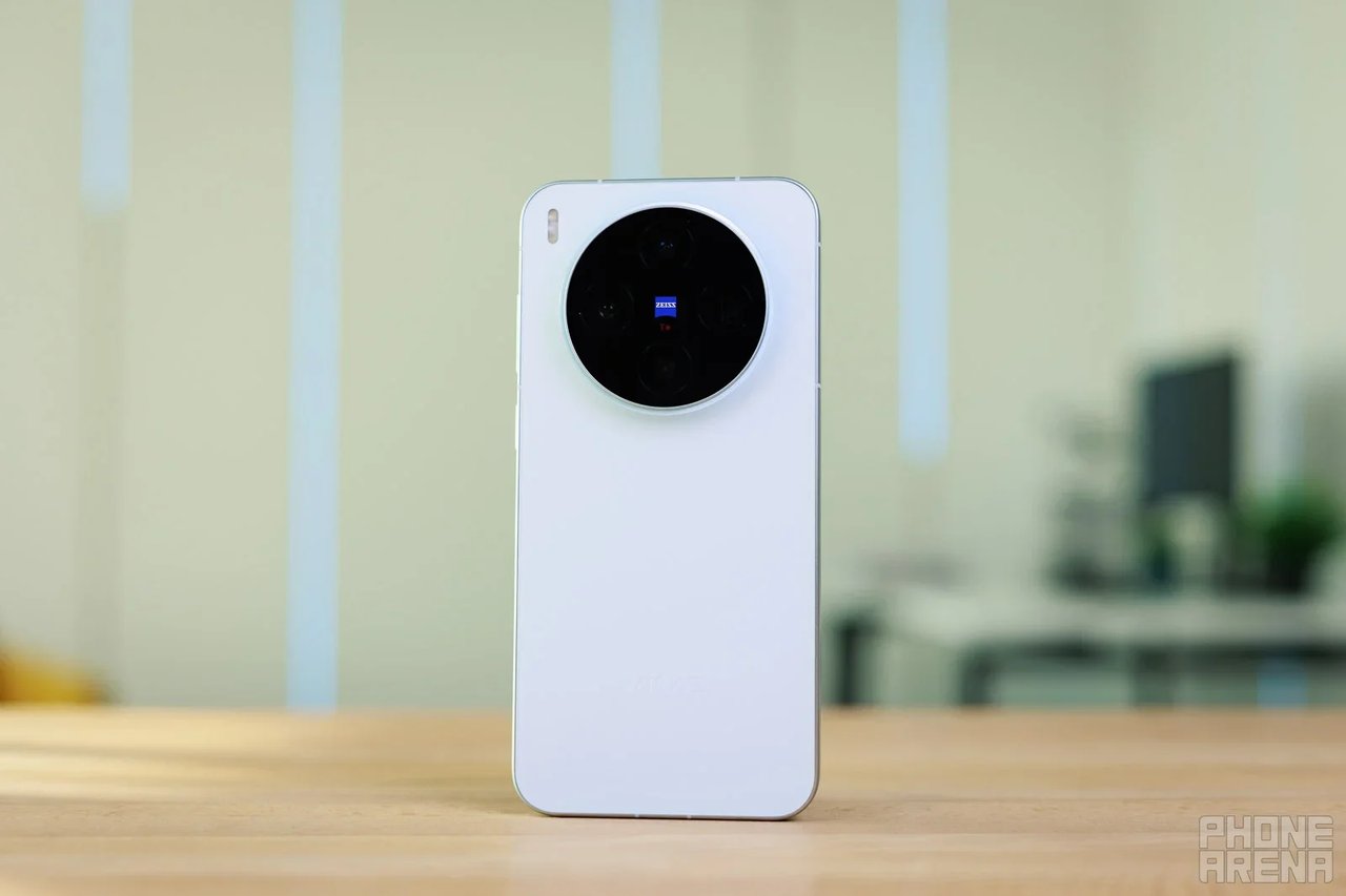 Vivo X300 Image