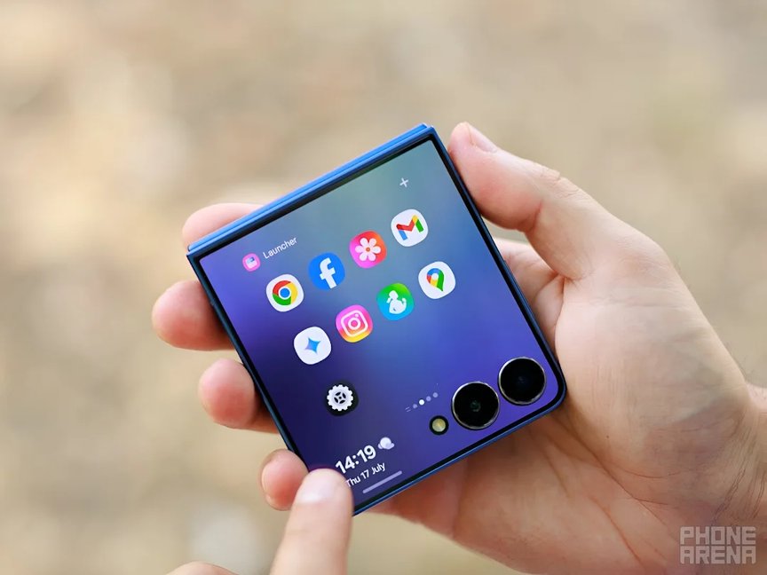 Galaxy Z Flip 8