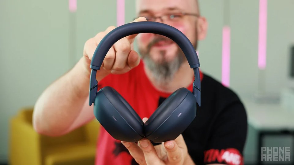 Sony WH-1000XM6