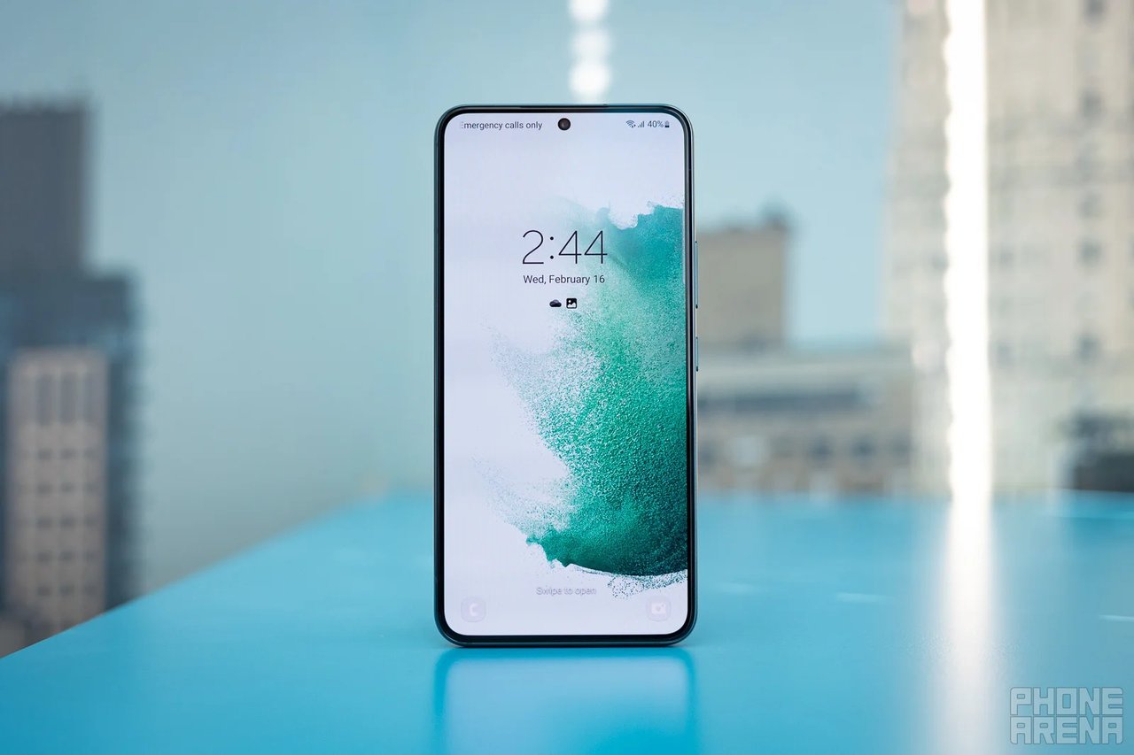 Galaxy S22 with missing One UI 8.5
