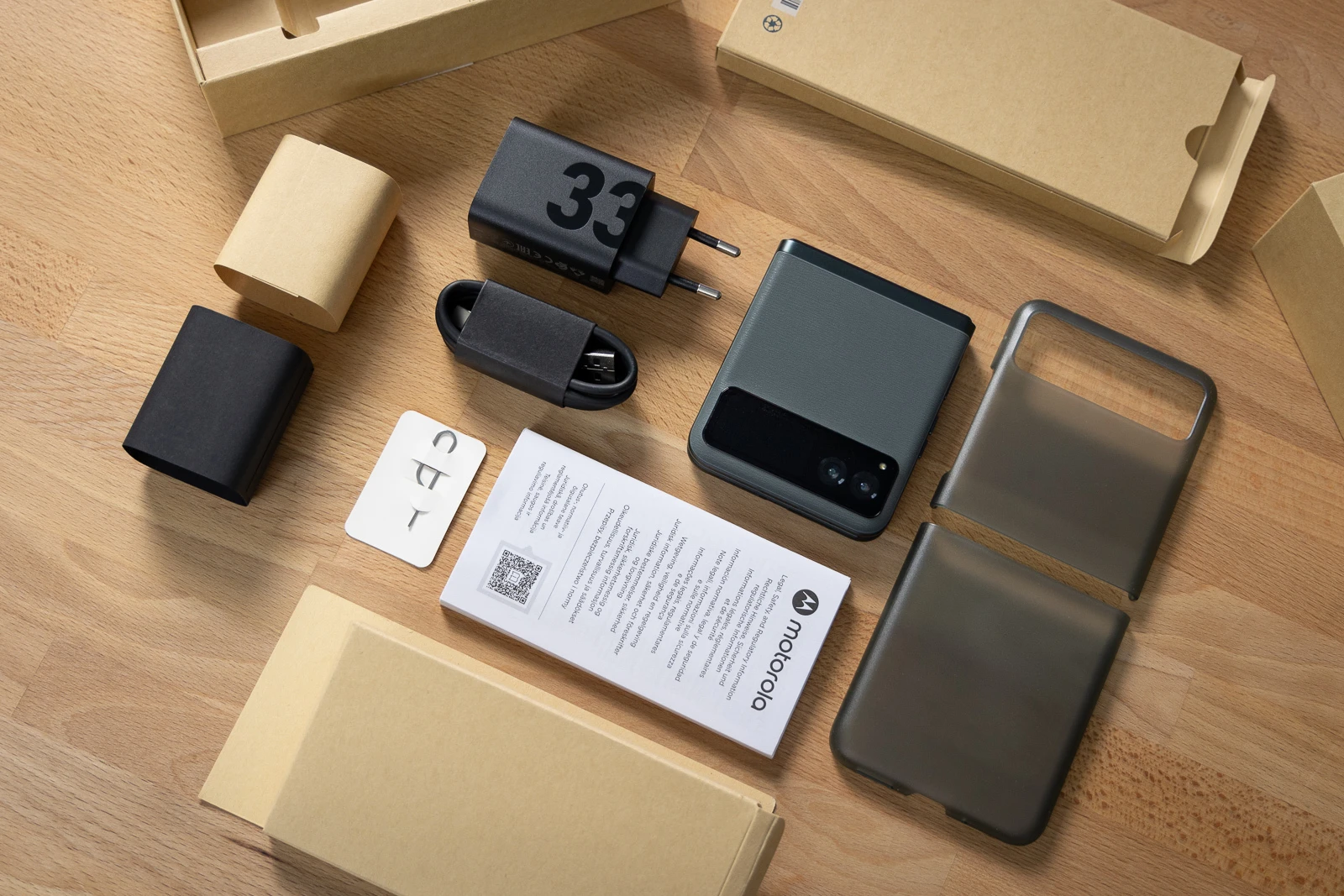 That's a pretty lavish retail box by modern standards - Motorola Razr (2023) Review: A flippin' good deal!