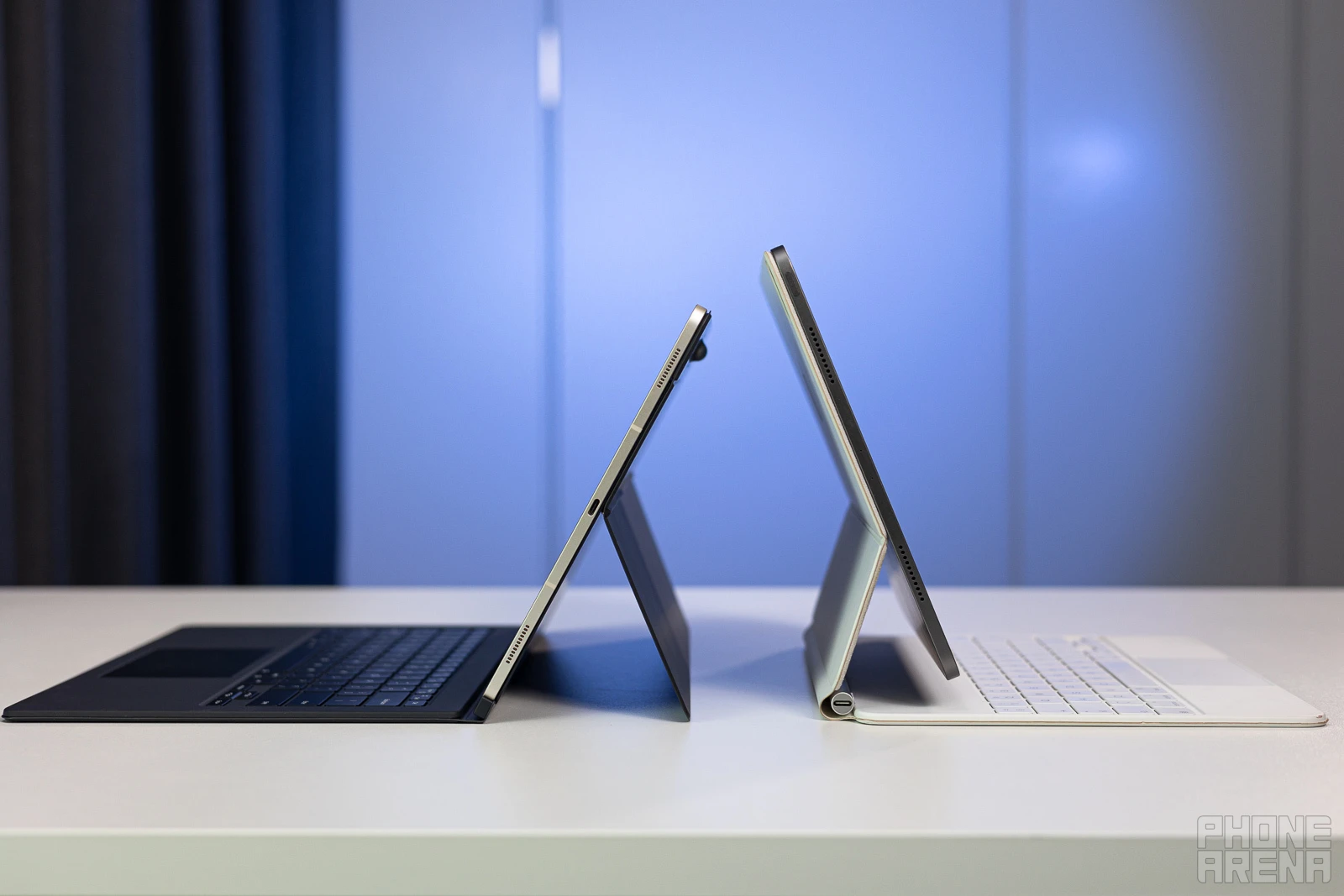 Kickstand vs elaborate hinge - Samsung Galaxy Tab S9 Ultra vs Apple iPad Pro 12.9: what's the better laptop replacer?