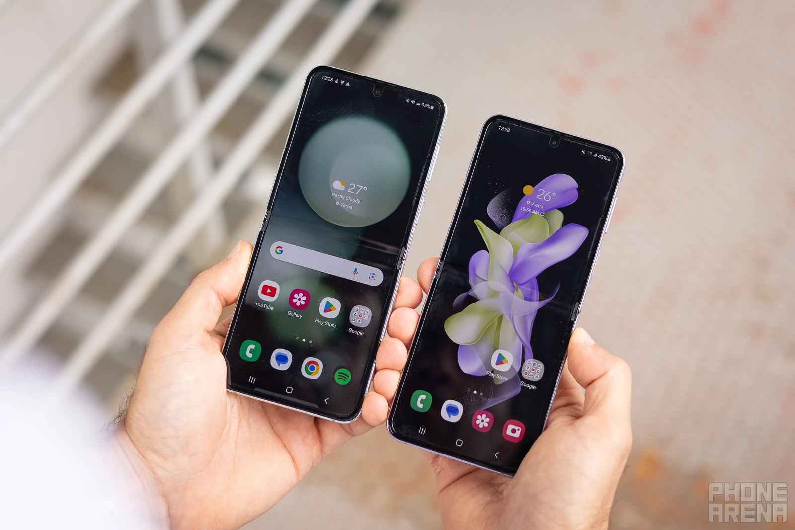 (Image Credit - PhoneArena) The main screens are practically the same, the change is in the Flex Screen - Samsung Galaxy Z Flip 5 vs Flip 4: what's new?