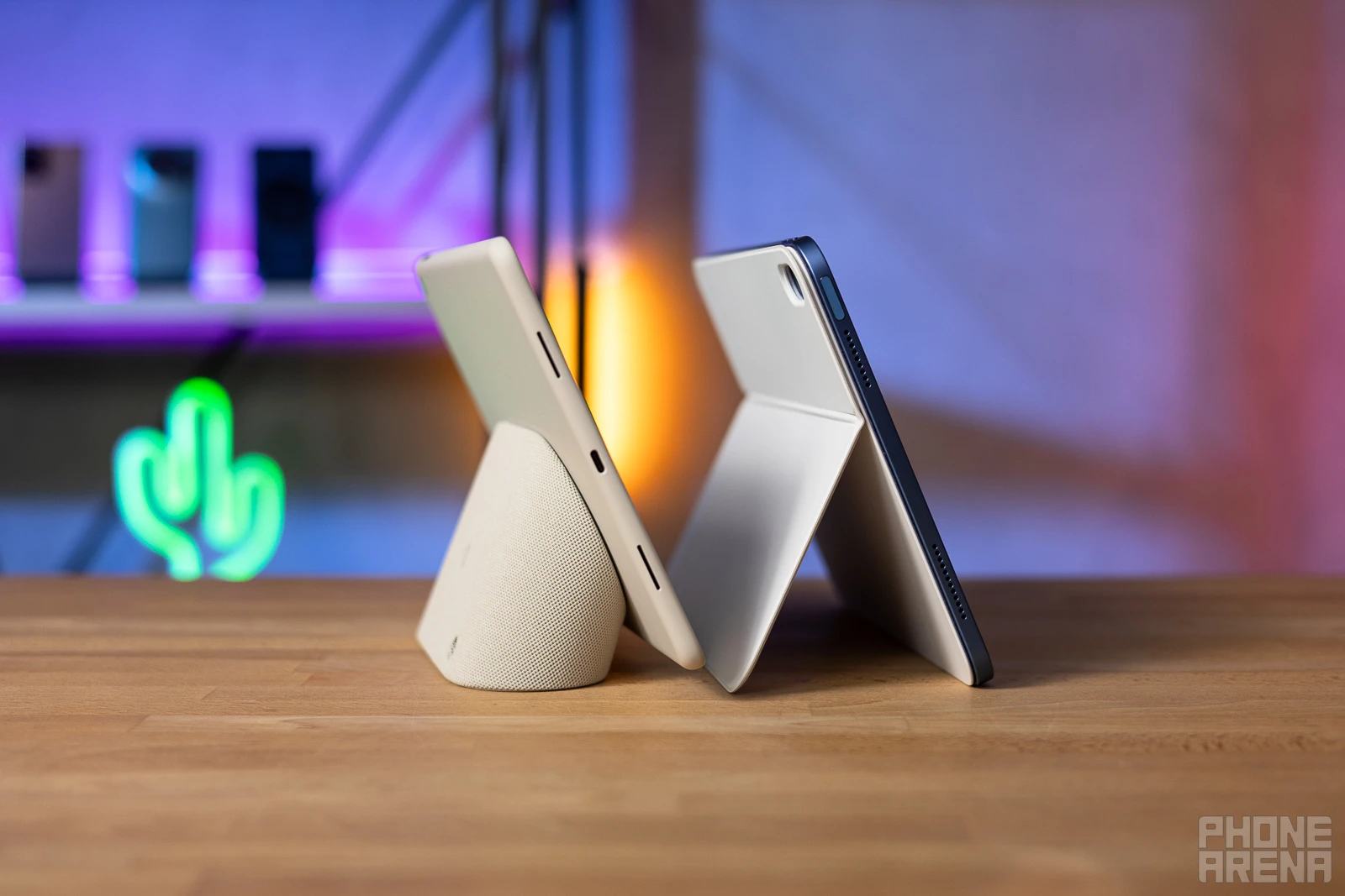 Google Pixel Tablet vs Apple iPad 10th gen: play versus work