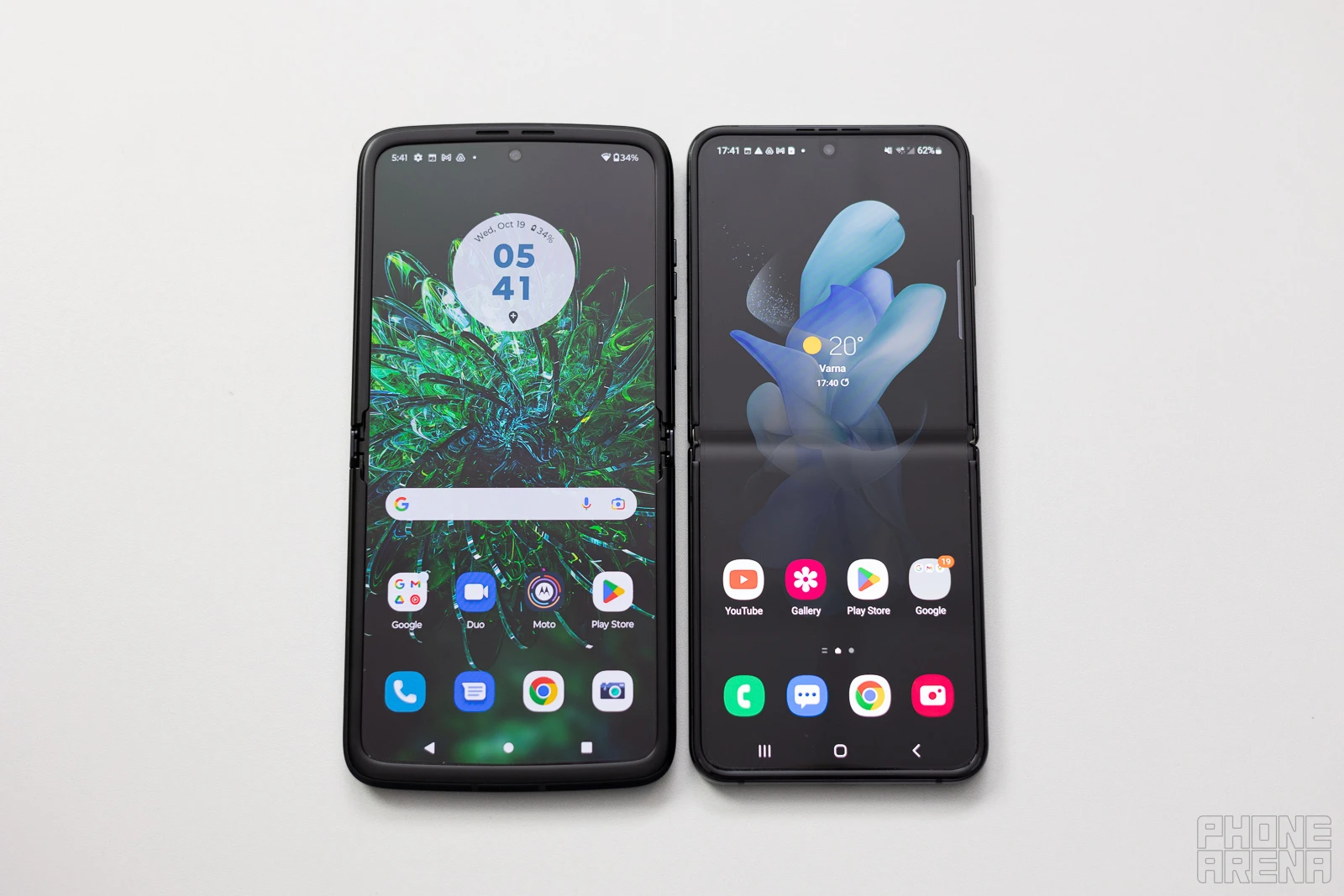 (Image credit - PhoneArena) The Motorola RAZR 2022 next to the Samsung's Z Flip 4 - Motorola Razr 2022 Review: Almost there