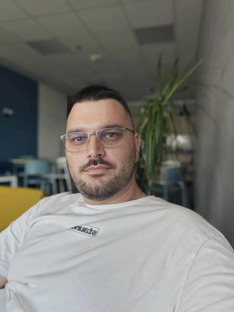 Galaxy Tab S9 selfie camera samples