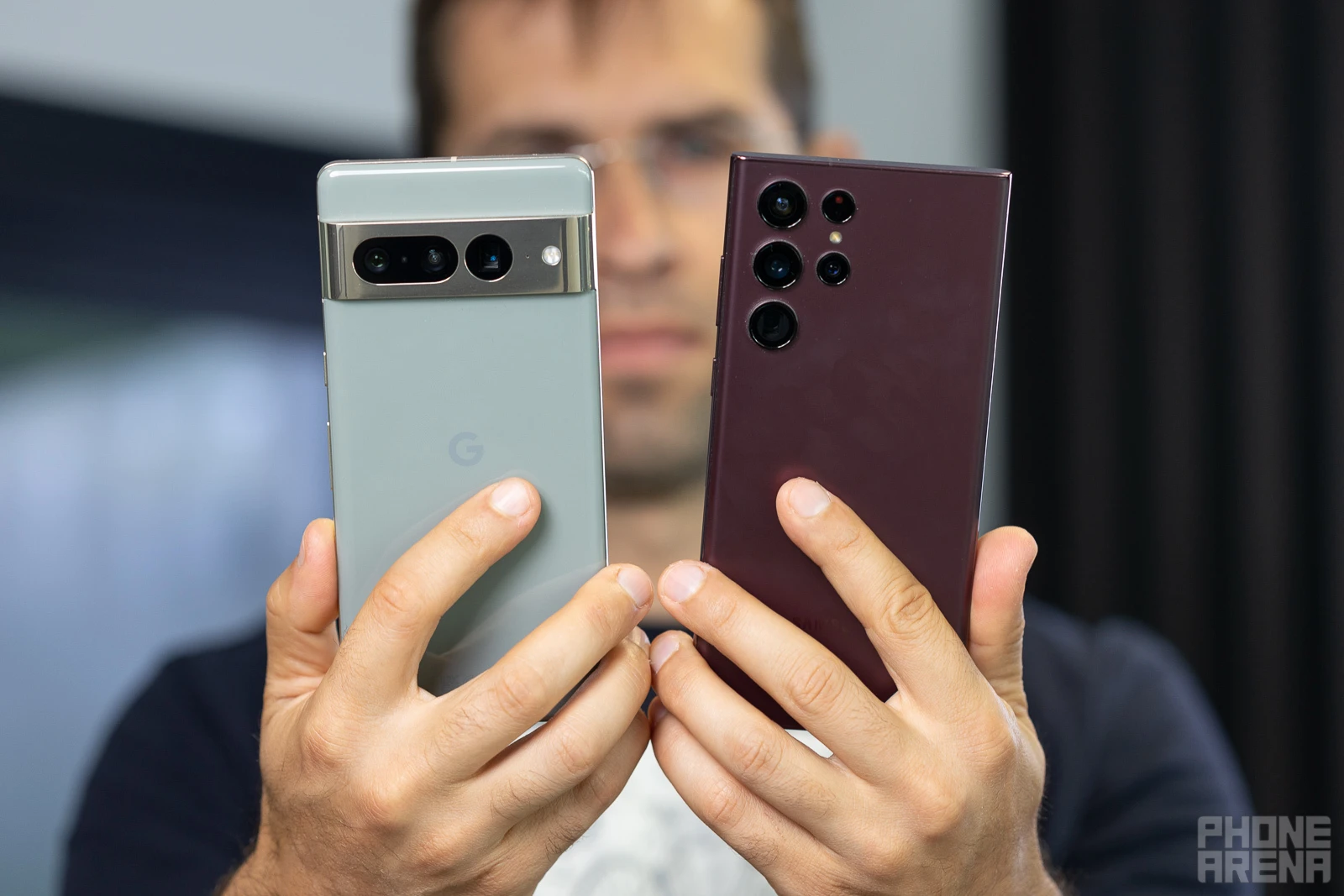 Pixel 7 Pro vs Galaxy S22 Ultra: save some money?