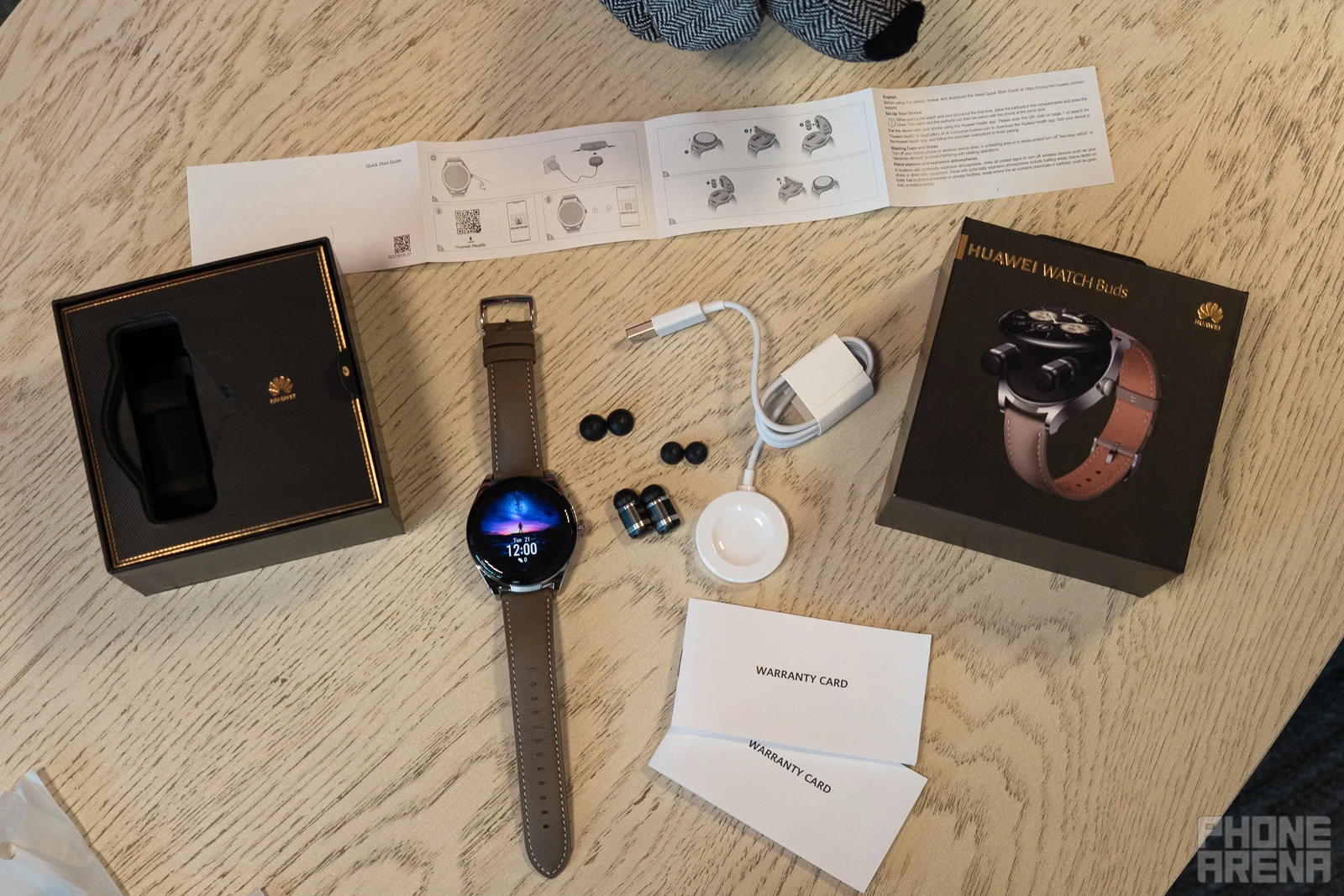 Huawei Watch Buds review: "The name's Bond, James Bond!"