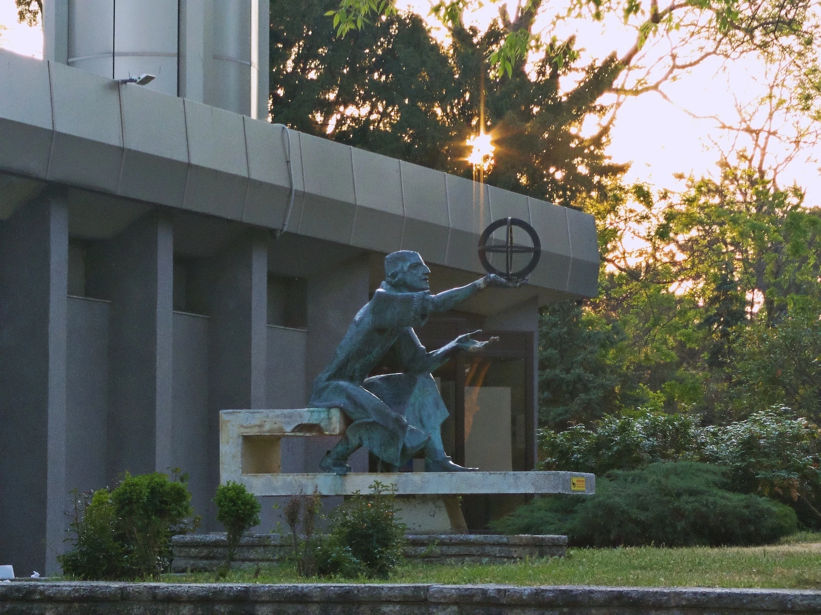 Edited 5.2x zoom photo, from RAW, manual mode - Sony Xperia 1 V review: picture this