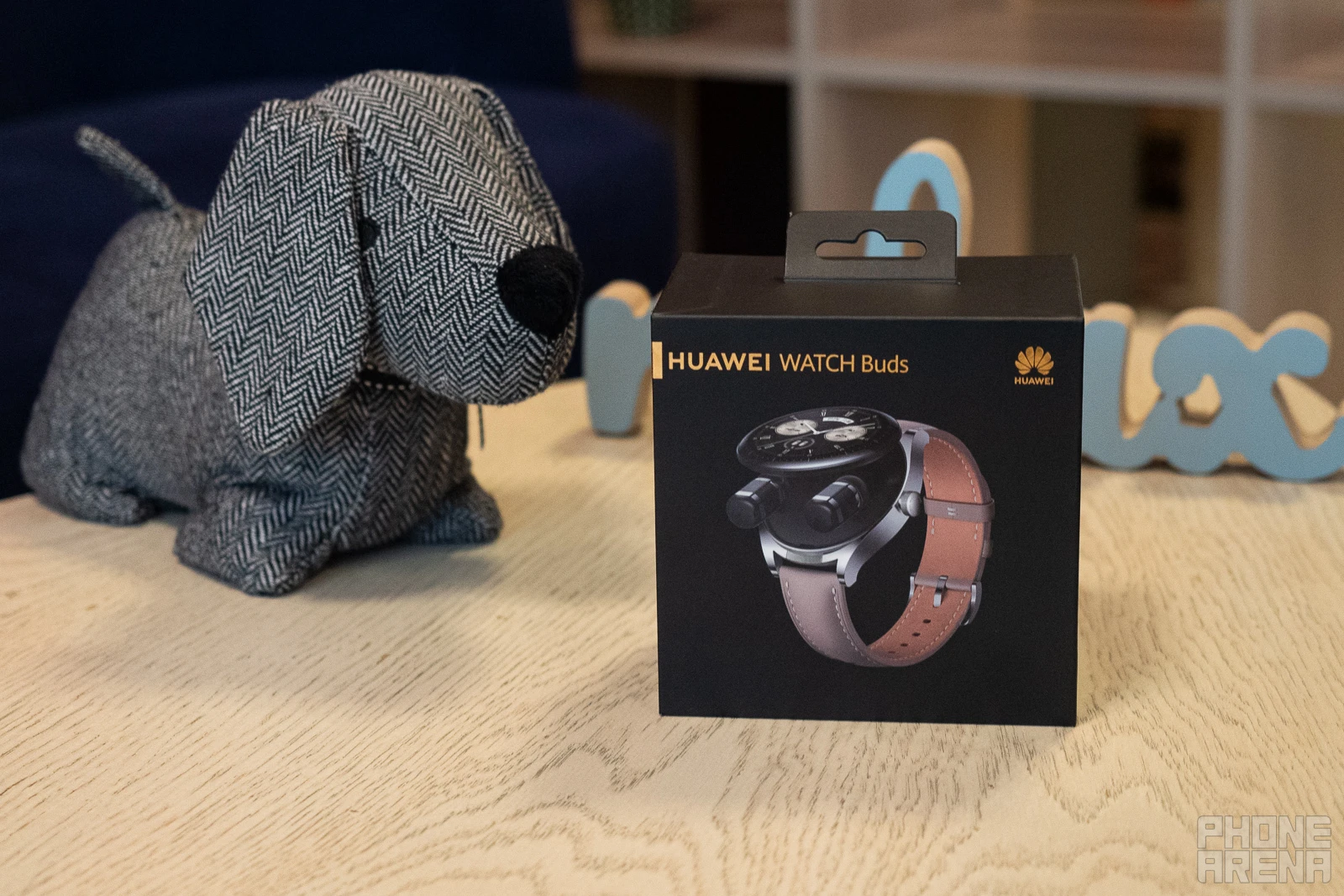 Huawei Watch Buds review: "The name's Bond, James Bond!"