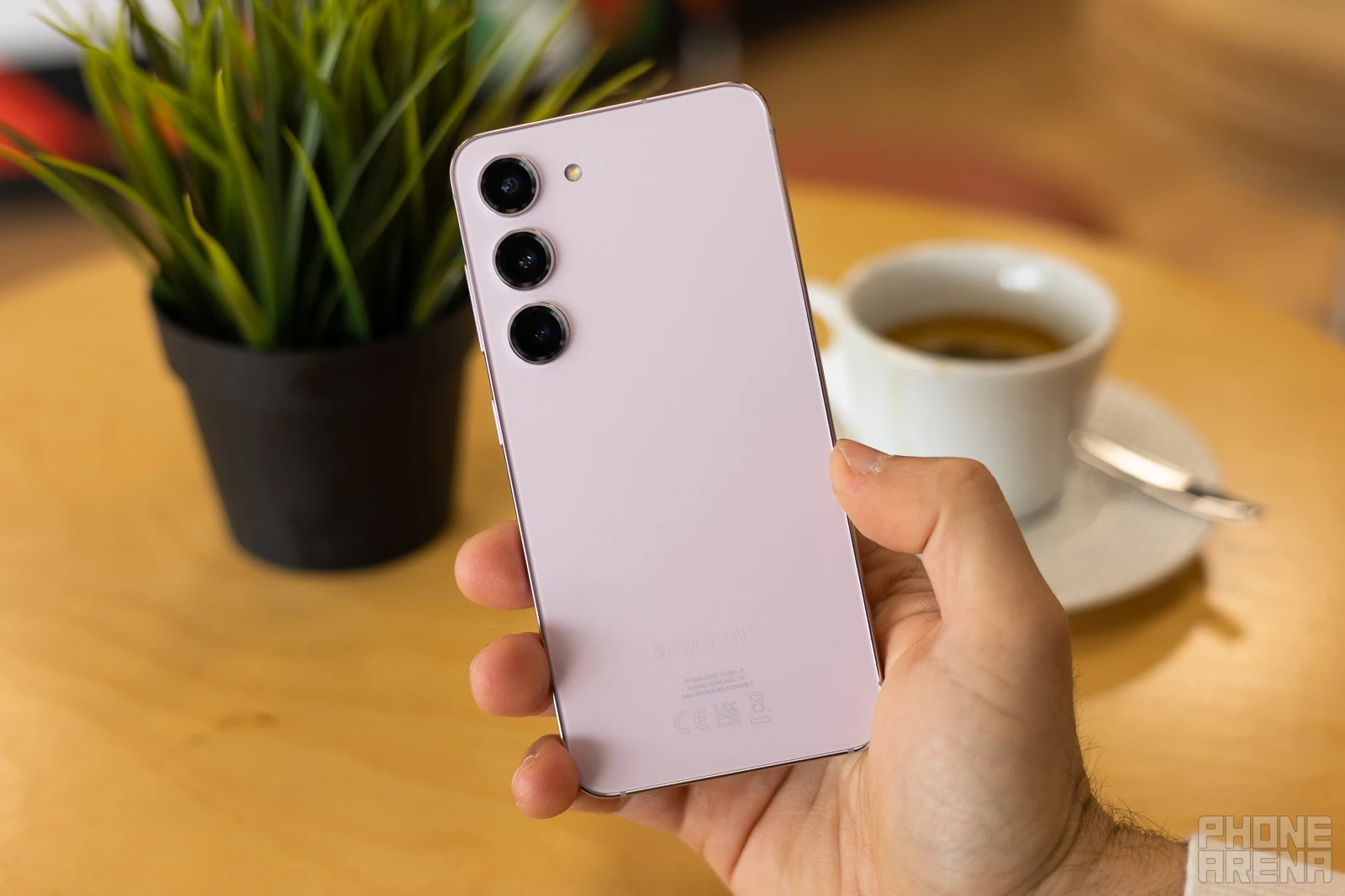 Galaxy S23 review: this $800 phone is amazing if you spend $860 on it