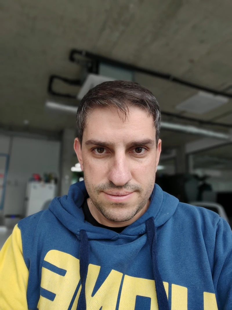 Selfie shots - front camera, inner camera, and main camera