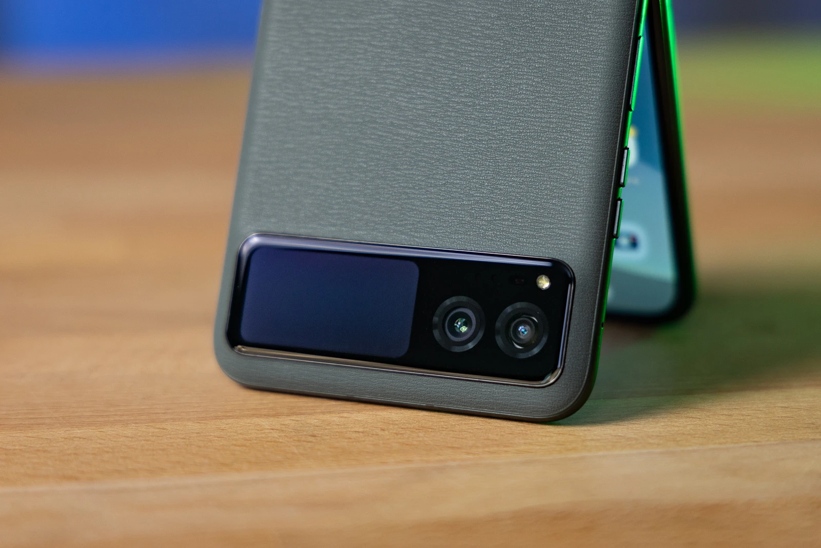 Image credit - PhoneArena - Motorola Razr (2023) Review: A flippin' good deal!