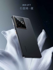 Realme GT7 in Graphene Night