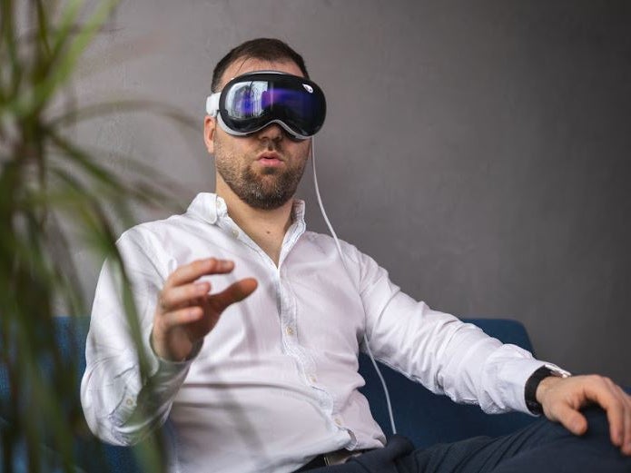 The Vision Pro doesn’t have dedicated controllers.