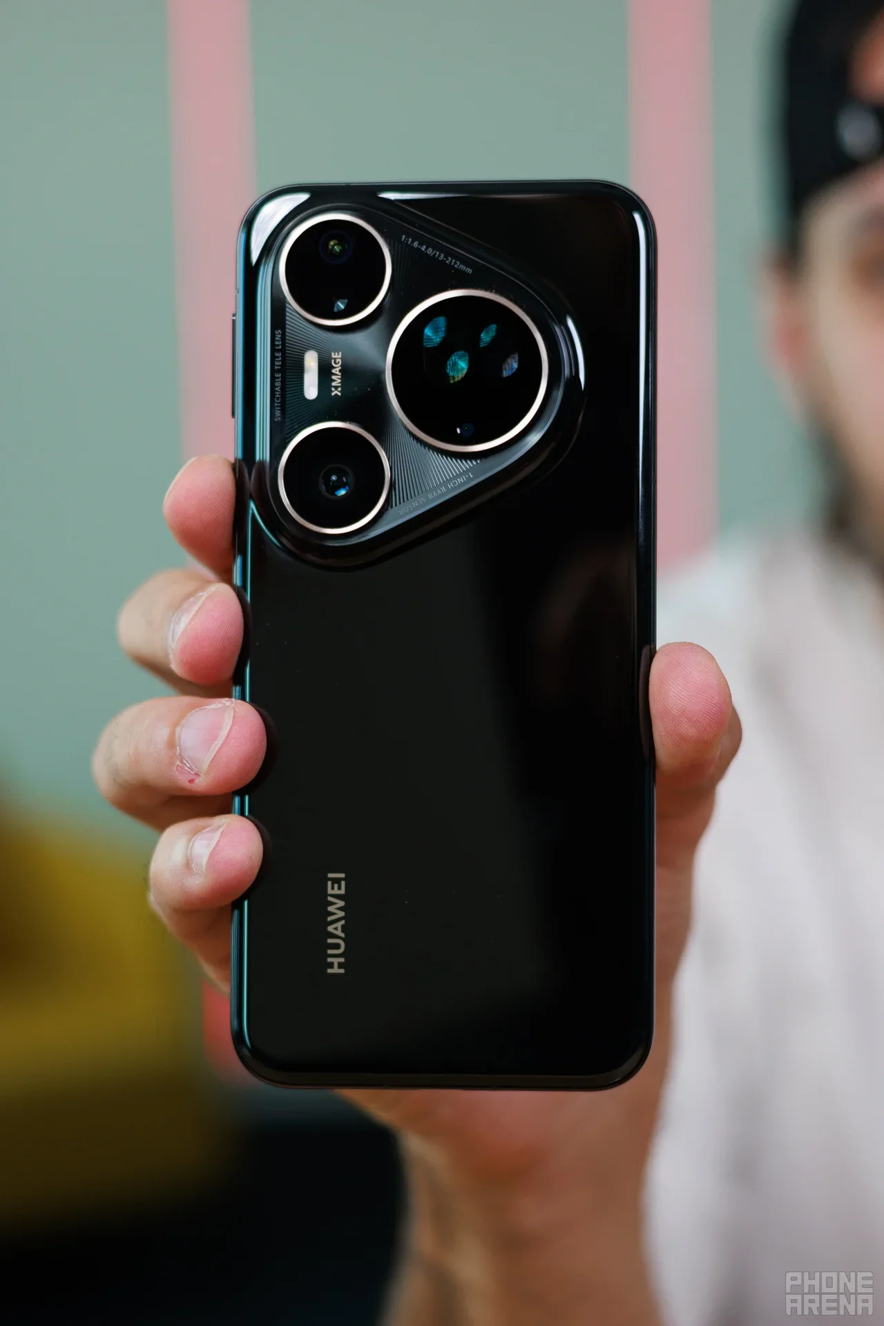 HarmonyOS 6 File Sharing Illustration