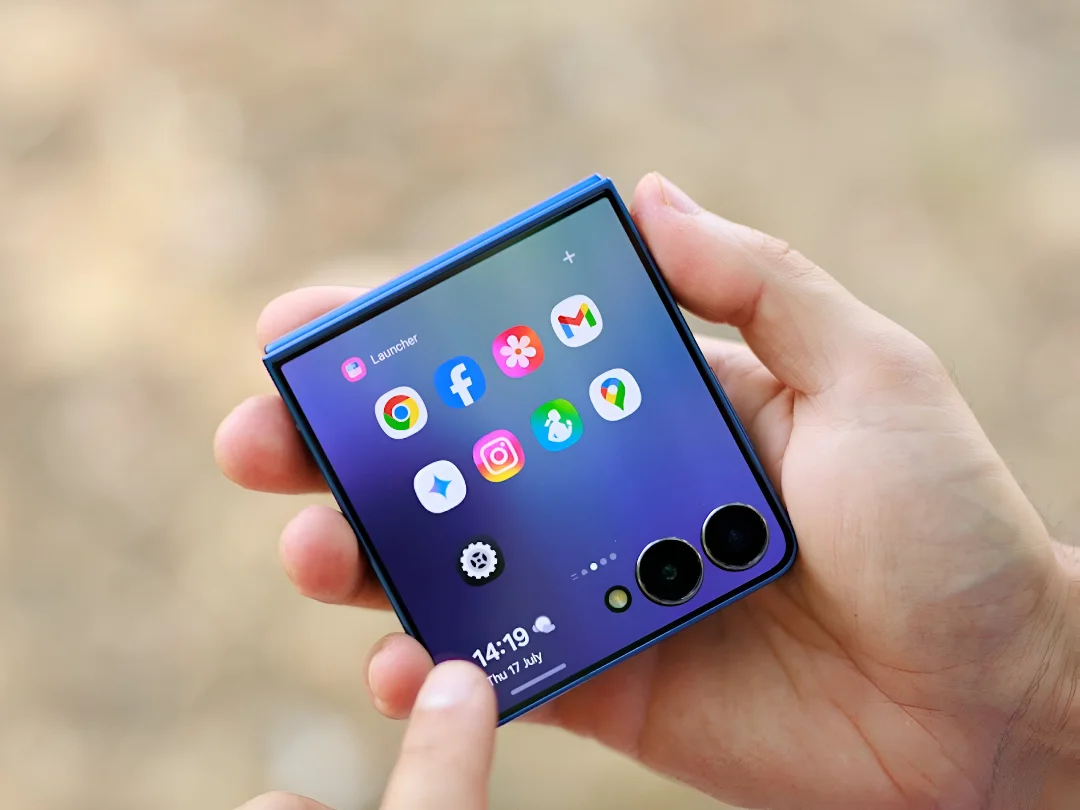 Samsung Galaxy Z Flip 7