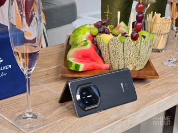 Huawei Mate X7 design