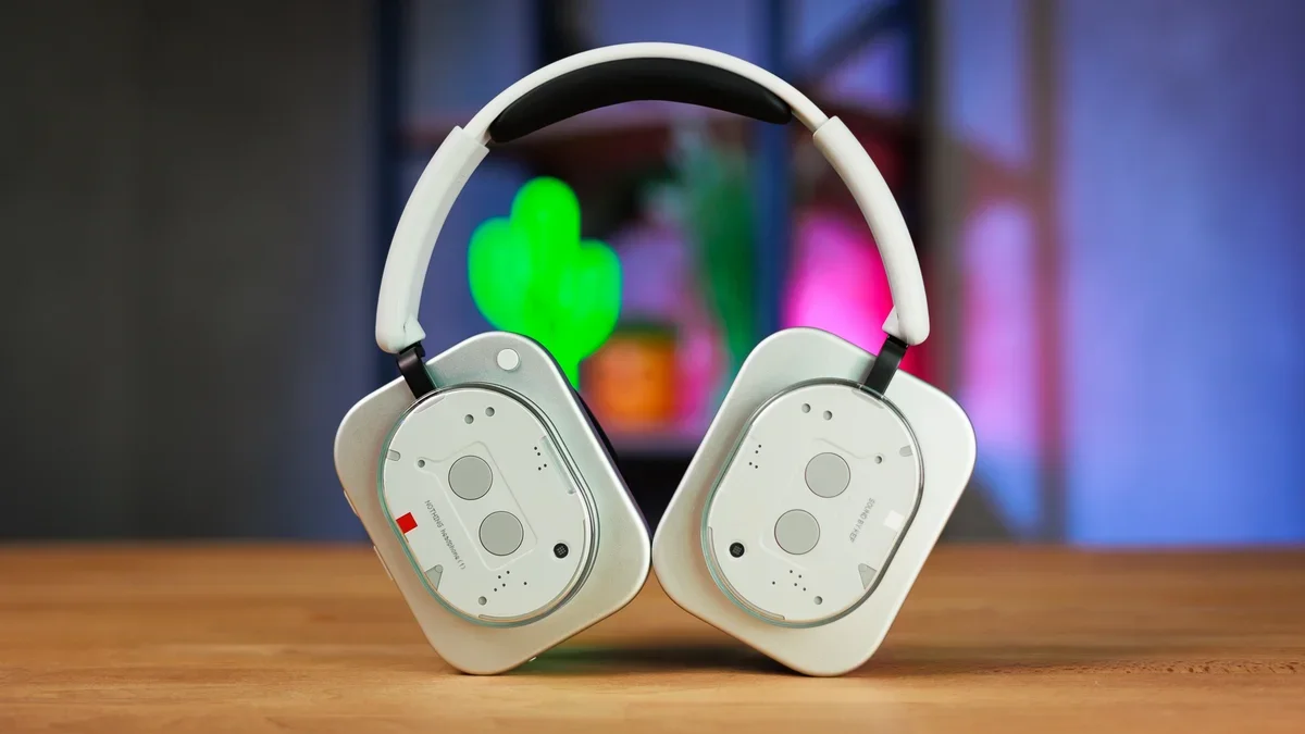 Nothing Headphone (1)