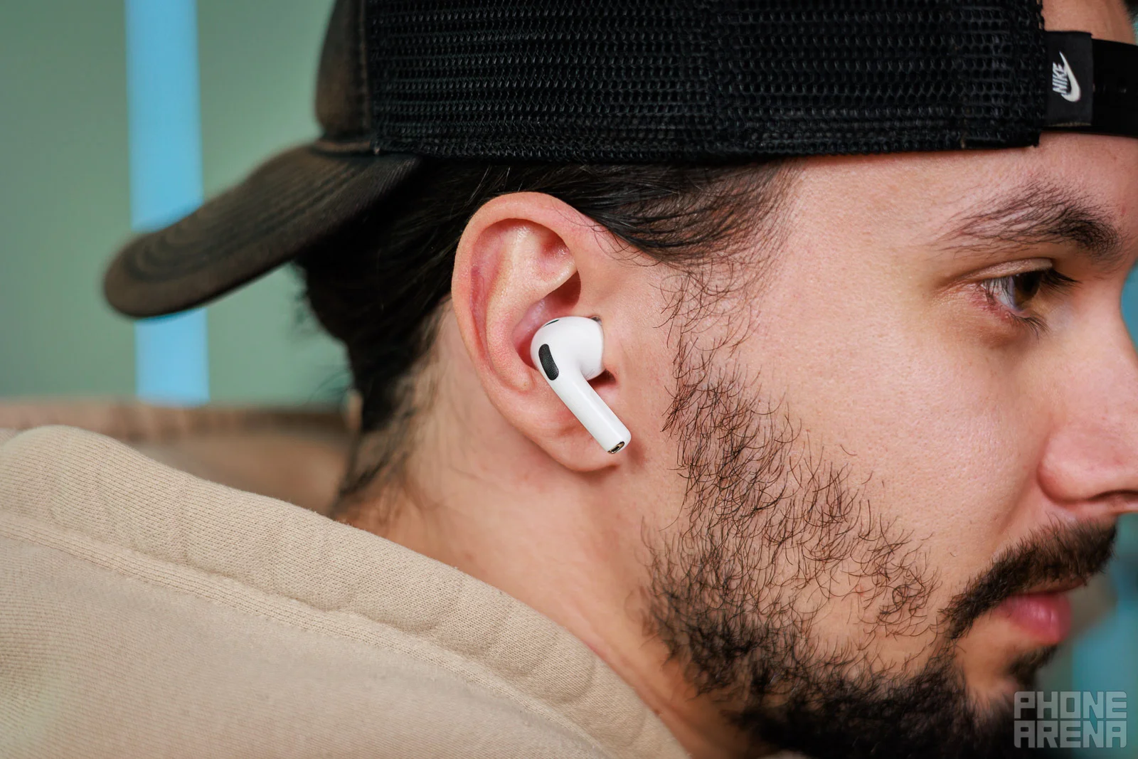 Volume jump surprise with AirPods Pro 3