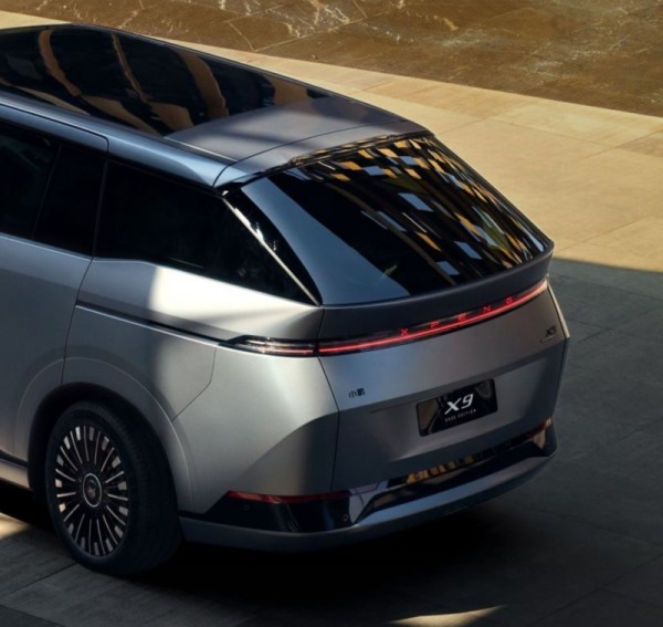 XPeng updates the X9 electric minivan with massive computing power and better range