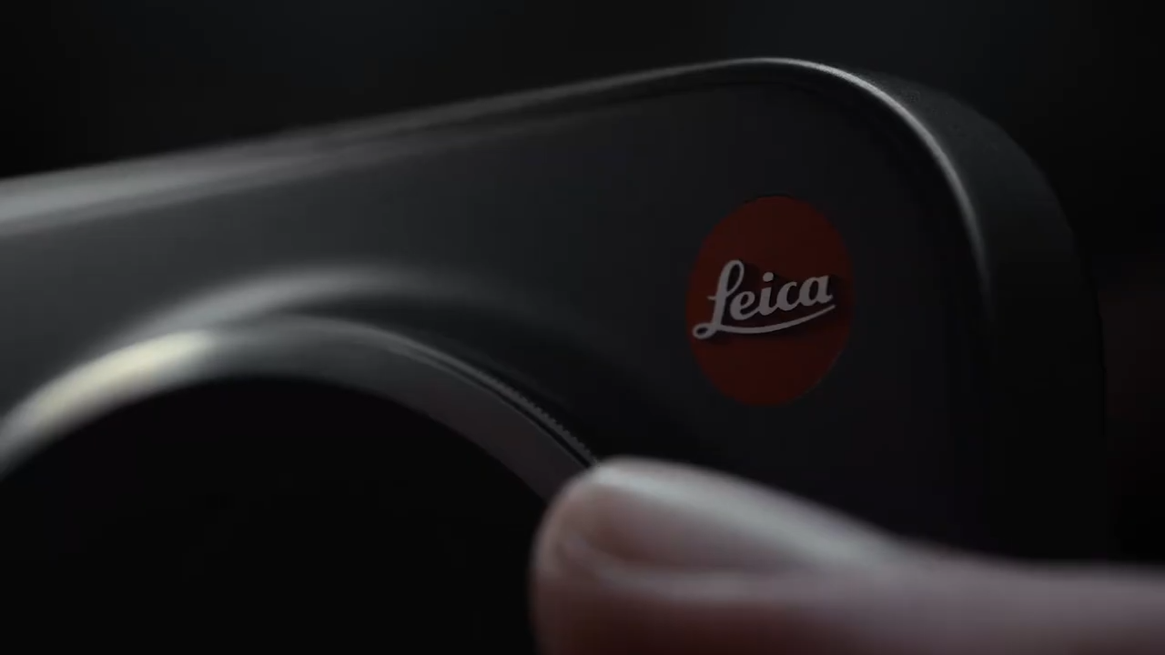 Xiaomi 17 Ultra Leica Edition rotating bezel