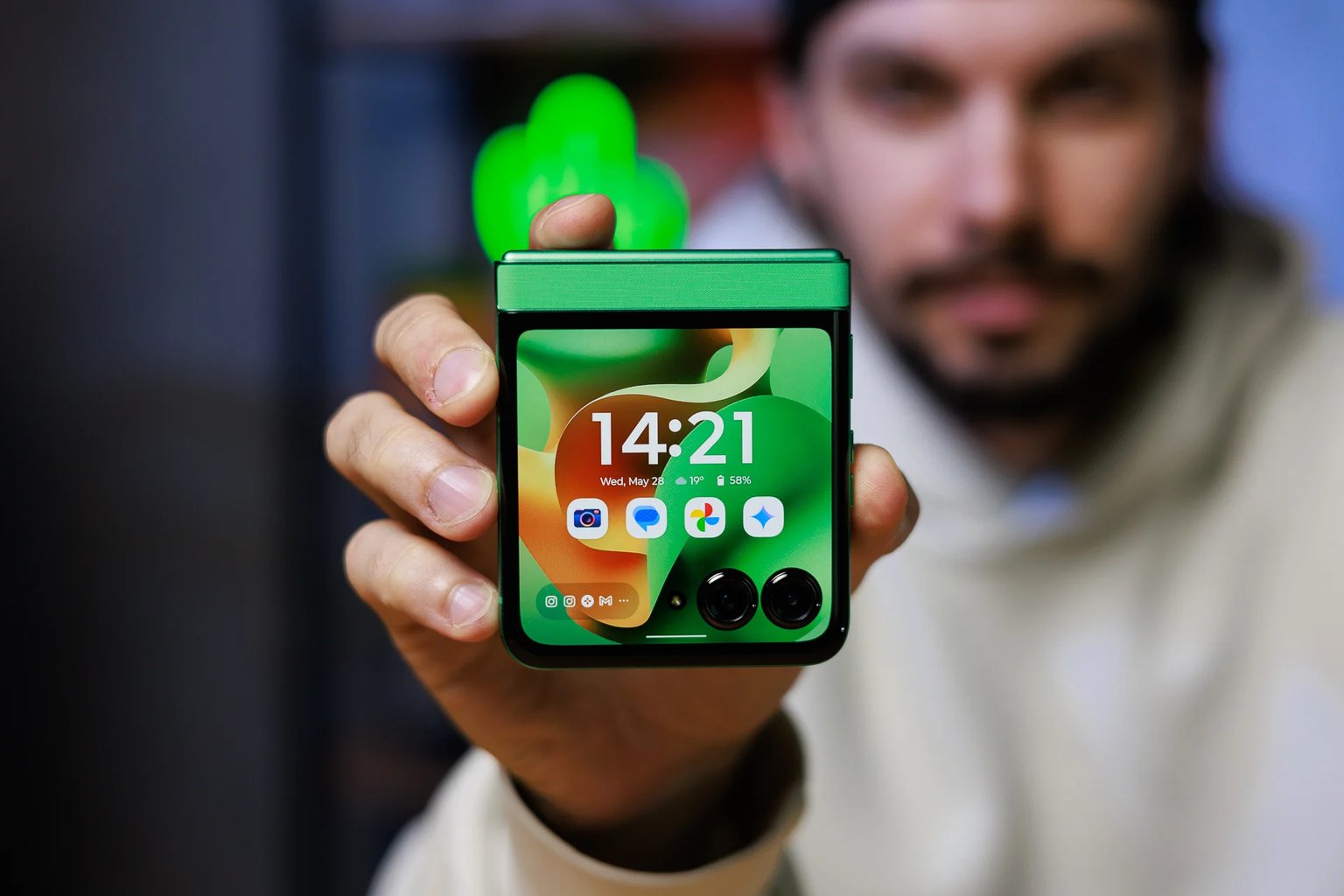 Sleek Razr (2025) Design