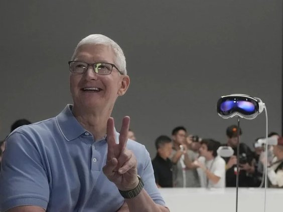 Tim Cook's Support for the Vision Pro
