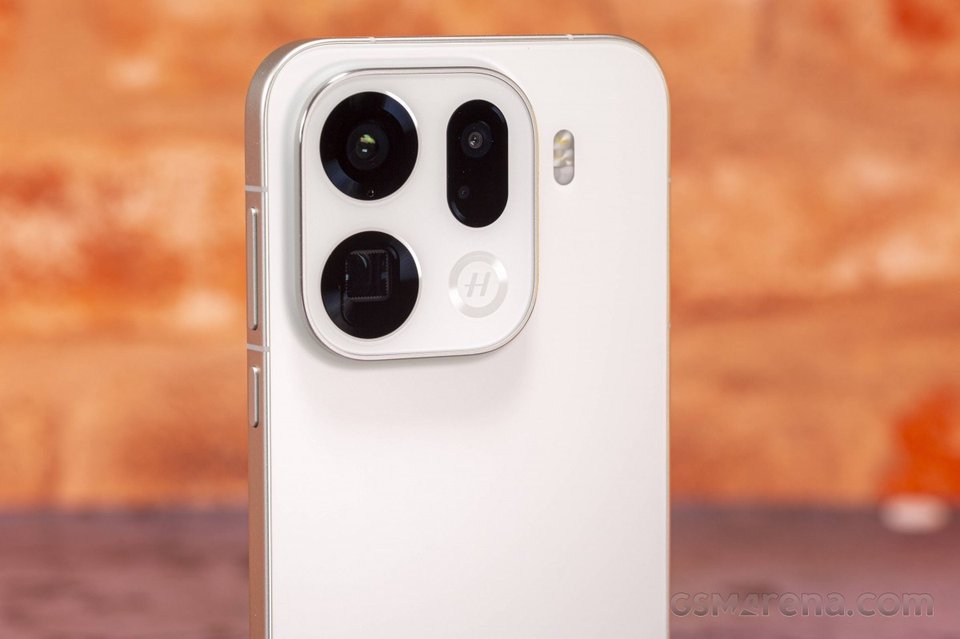 The Oppo Find X10 Pro